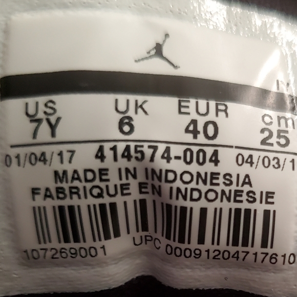 Nike Air Jordan 13 Retro 'Bred' - Picture 9 of 11